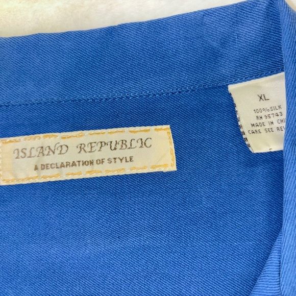 Island Republic Men's Blue, Cream and Green Silk Short Sleeved Shirt, Size XL - Picture 5 of 7